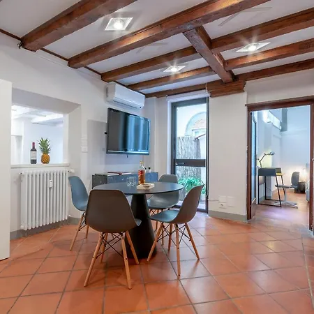 Apartment Ground Floor With Patio-ghibellina 65 Florence