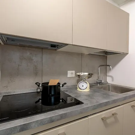 Ground Floor With Patio-ghibellina 65 Apartment *