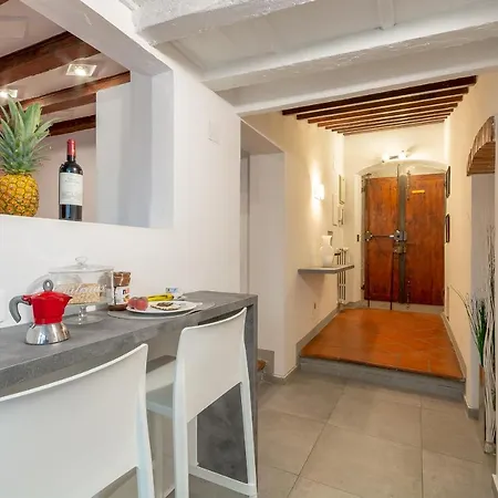 Ground Floor With Patio-ghibellina 65 Apartment Florence
