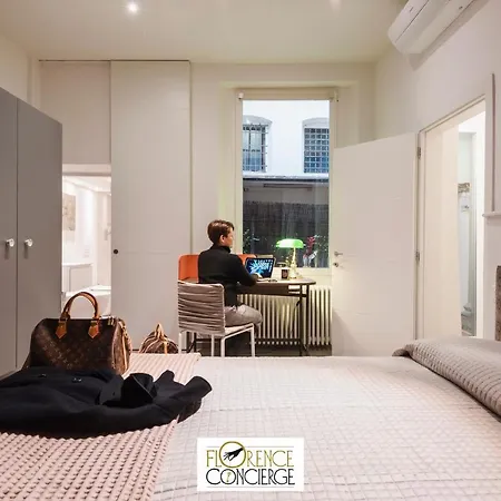 Ground Floor With Patio-ghibellina 65 Appartement *