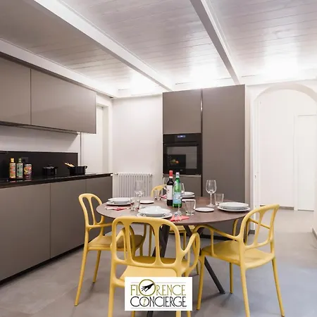 Ground Floor With Patio-ghibellina 65 Florence